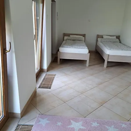 Ogrodowe 2 Апартаменты Pelczyce (Wroclaw)